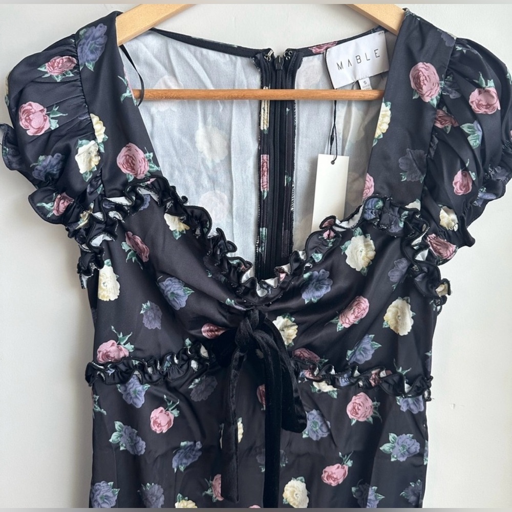 Mable Floral Black Dress - Picture 3 of 6